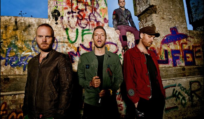 A Coldplay könyvtárba küldi a rajongókat