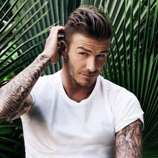 Felesége után David Beckham is divattervezőnek áll
