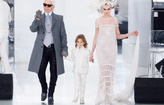 Karl Lagerfeld gyerekkollekciót tervez