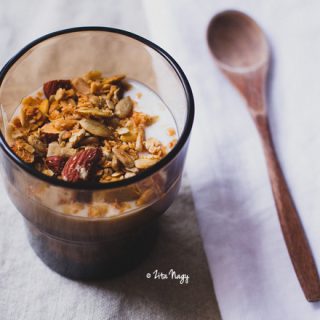 A legfinomabb reggeli: kókuszos mandulás granola