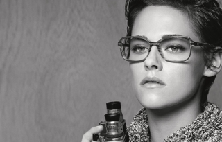 Bemutatták a Chanel új szemüvegkollekcióját