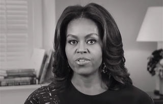 Michelle Obama a fiatal lányok oktatási lehetőségeiért kampányol