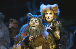 Budapestre érkezik az eredeti Macskák musical