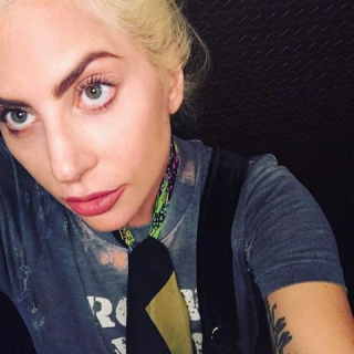 Lady Gaga dokumentumfilmben mutatja meg, mi van a hírnév mögött