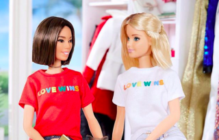 Már Barbie is a szabad szerelem mellé állt