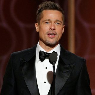 Brad Pitt 30 milliót fizetne, hogy a Khaleesivel nézhesse a Trónok harcát
