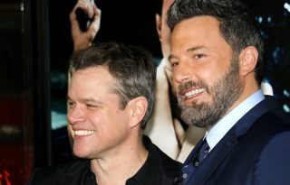 Matt Damon és Ben Affleck is Frances McDormand mellé áll