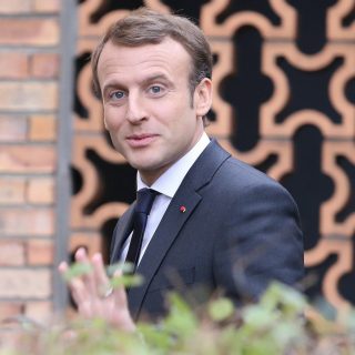 Macron tudja, hogyan kell stílusos nászajándékot választani Harry hercegéknek