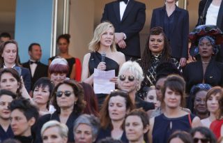 Az erőszak ellen álltak ki a színésznők Cannes-ban