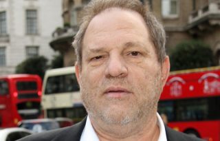 Hivatalossá váltak a Weinstein elleni vádak