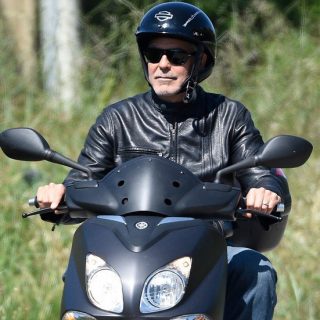 George Clooney motorbalesetet szenvedett Olaszországban