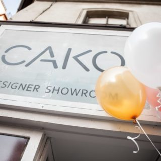 Örömzenével ünnepeltük a CAKO showroom első szülinapját