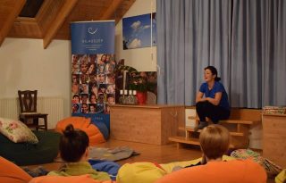 Hétköznapi hősök: Lentulay Edina, önkéntes mesélő