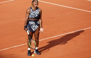 Serena Williams különleges Off-White öltözéket viselt a French Openen