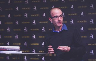 Yuval Noah Harari: „A szellemi szabadságunkért meg kell küzdenünk!”