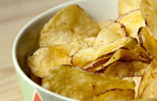 Zöldség kontra burgonya: melyik chips az egészségesebb?