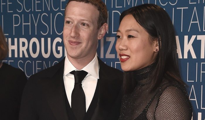 Zuckerberg sleep boxot készített a feleségének, hogy végig tudja aludni az éjszakát