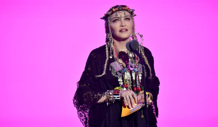 Madonna 60 felett sem áll be a sorba