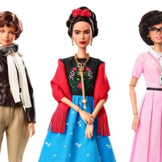 Barbie baba lett Frida Kahlóból