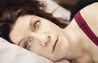 Miért alszunk rosszul menstruáció alatt?
