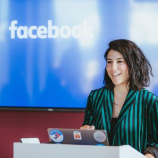 “Nem az számít, mennyi időt töltünk a közösségi médiában, hanem hogy mit csinálunk ez idő alatt” – Eden Litt, a Facebook UX csapatából