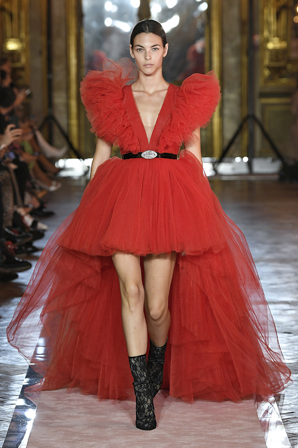 34. kép: Giambattista Valli x HM fashion show, Ready To Wear collection in Rome