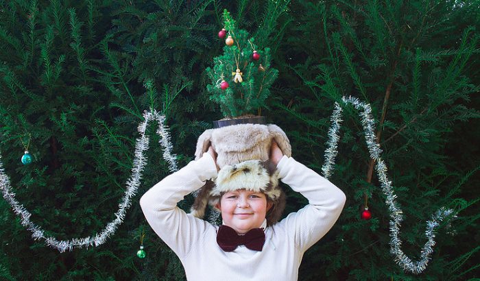 Varró Dani kisfia karácsonyi fotósorozatban pózolt