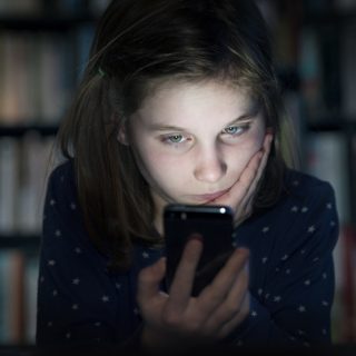 Öt tipp, hogy biztonságban tudd a gyereked az interneten