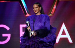 Állva tapsolták Rihanna beszédét a díjátadón