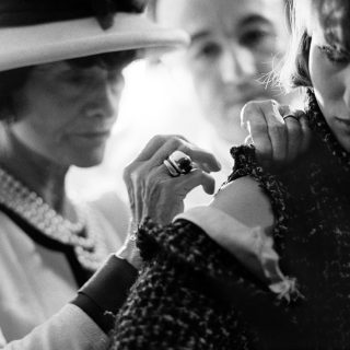 Coco Chanel és Marilyn Monroe egy fotókiállításon