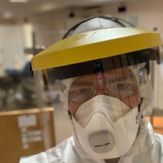 „120 órát dolgozom a 168-ból” – egy budapesti ápoló a koronavírus idején