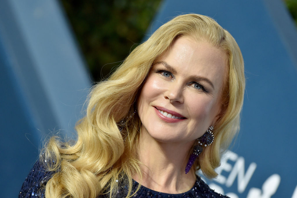 Nicole Kidman recibe muy cariñosamente a su esposo