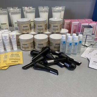25 000 L’Oréal szépségápolási terméket kapnak az ápolók