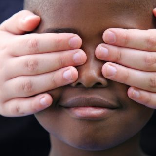 Rasszizmus és igazságtalanság: hogyan beszélgessünk a gyerekekkel róla?