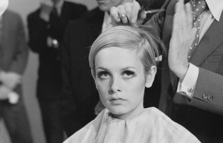 Twiggy elárulta ikonikus pixie frizurájának történetét