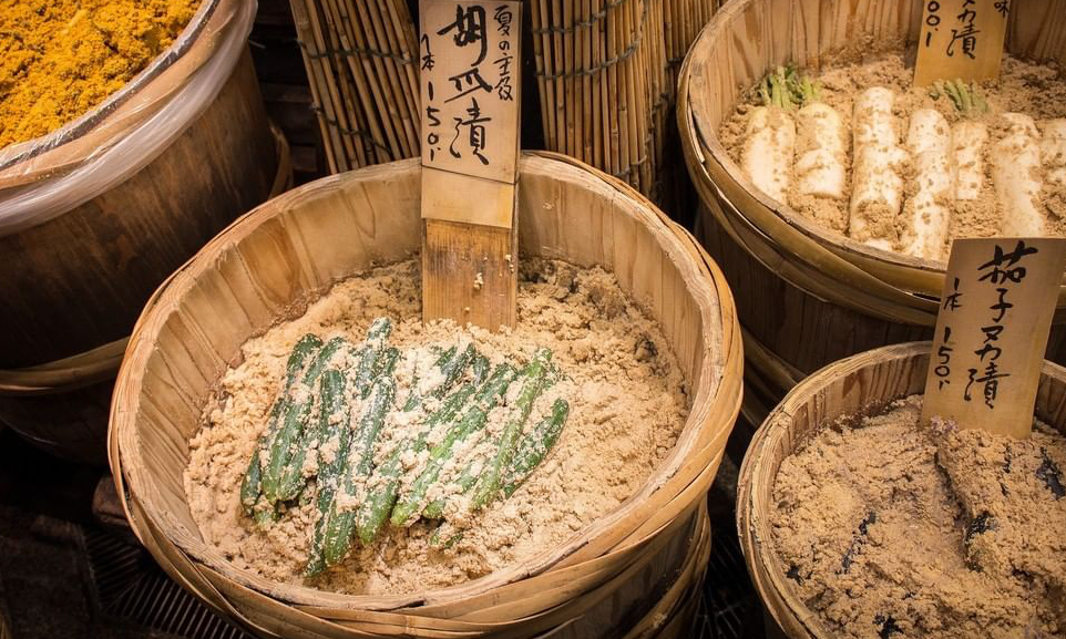 Nukazuke: a korpában fermentált zöldségek művészete