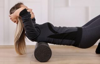 Legyen a nappalid az edzőtermed – Így vágj bele az otthoni mozgásba
