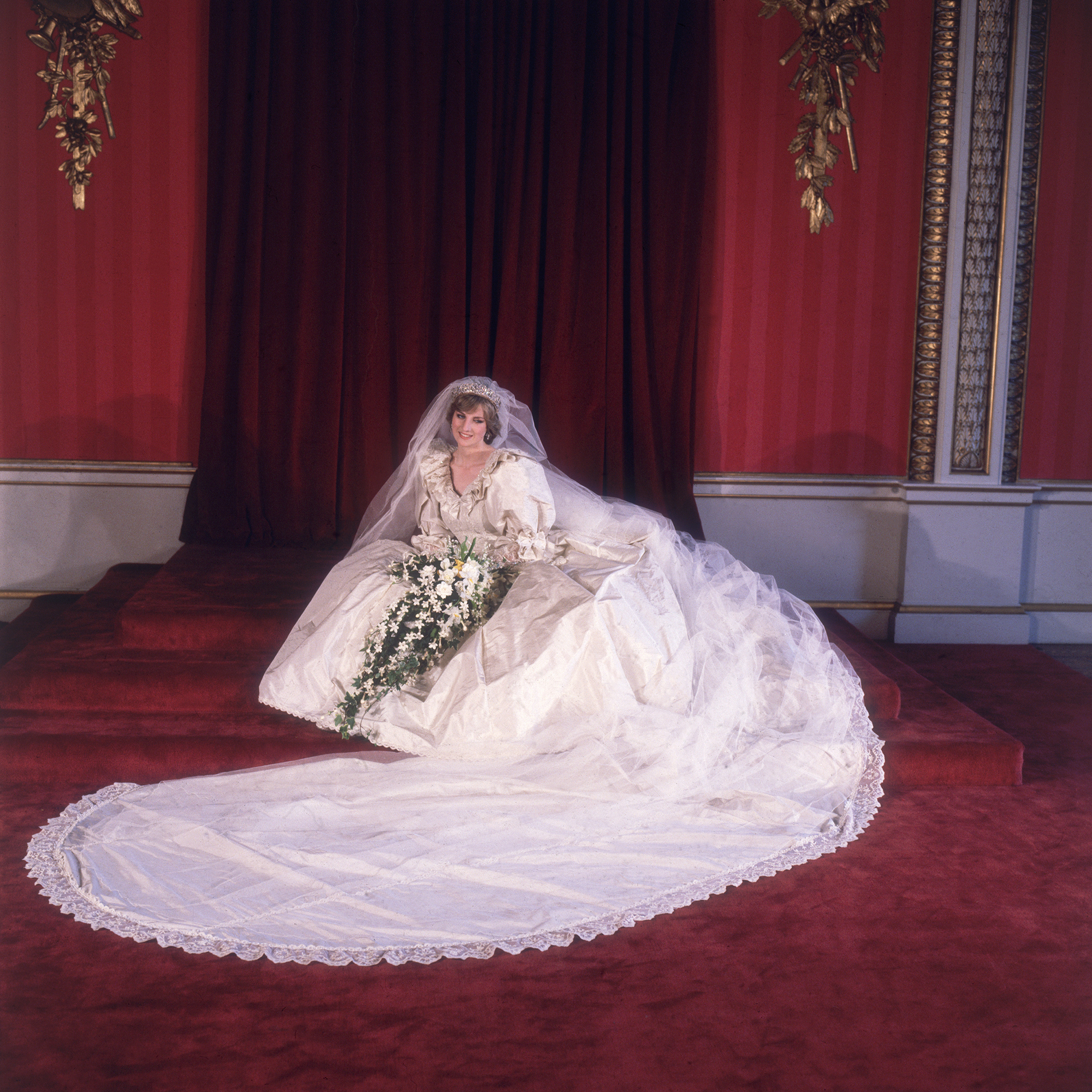 Diana hercegné menyasszonyi ruha