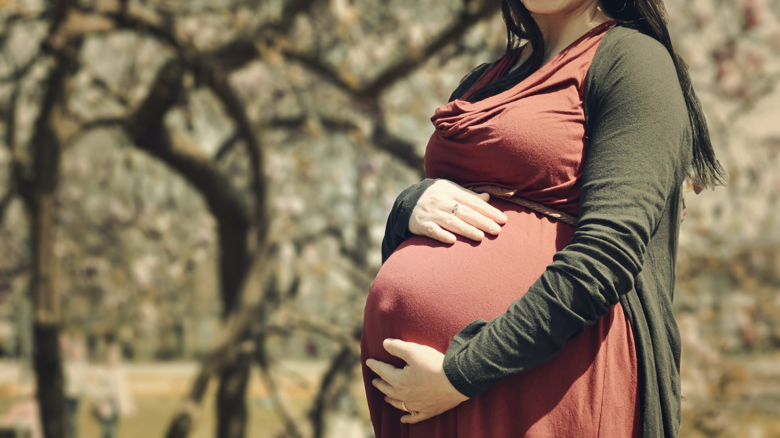 terhesseg-stressz-gyermek-oregedes
