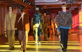 Milánói divathét: a karantén inspirálta a Fendi, a Prada és az Etro férfi kollekcióját