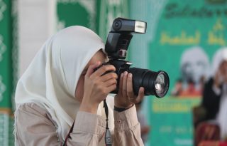 Frontvonalon: újságírónők a Közel-Keletről, a konfliktusok kellős közepéről