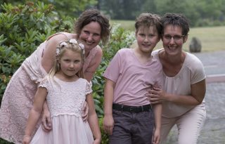 Két gyerek, két anyuka, egy apuka – Egy holland szivárványcsalád története