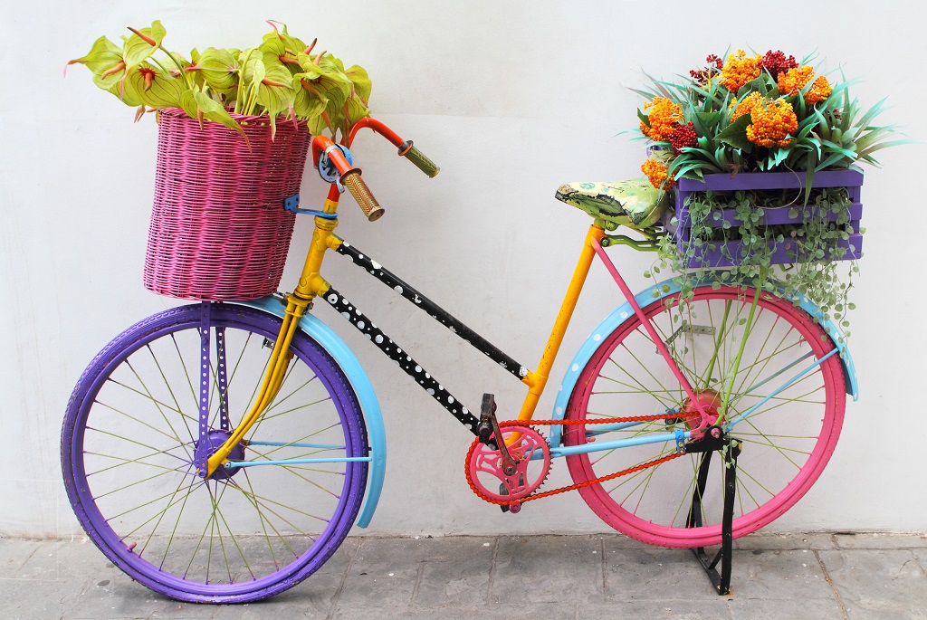Így hasznosítsd a régi biciklit - készíts bringából virágtartót!