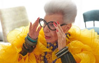 Összeállt a 100 éves divatikon, Iris Apfel és a H&M