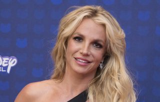 Britney Spears már feldíszítette a karácsonyfát