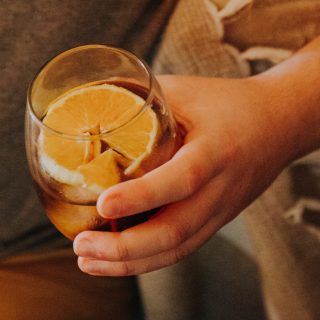 Az ivás szürke zónája: amit az alkoholról és magadról feltétlenül tudnod kell