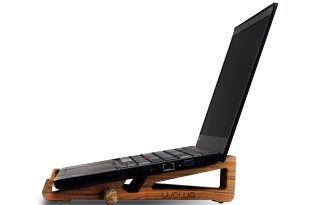 Fából készült laptoptartóval jön a fenntartható magyar márka