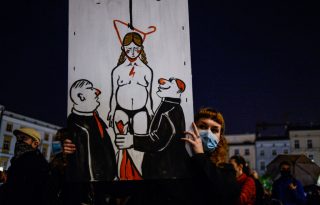 Már két terhes nő is életét vesztette a szigorú lengyel abortusztörvény miatt