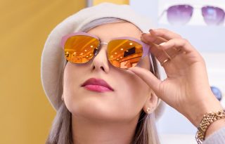 Meglepő mellékhatásai lehetnek a napszemüveg viselésének