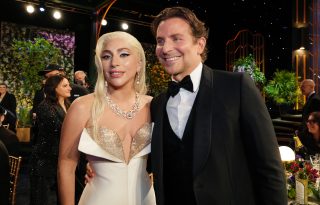 Lady Gaga és Bradley Cooper alig tudott elszakadni egymástól